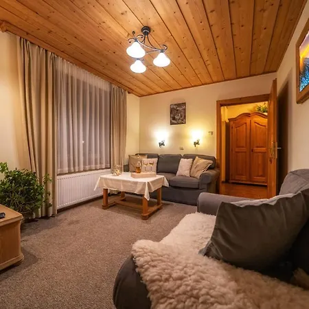 I Pod Reglami * Закопане