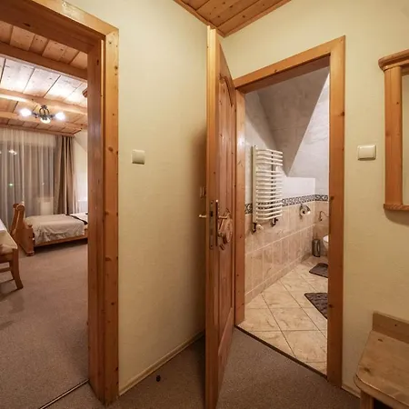 I Pod Reglami Apartment *