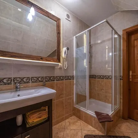 I Pod Reglami Homestay Zakopane